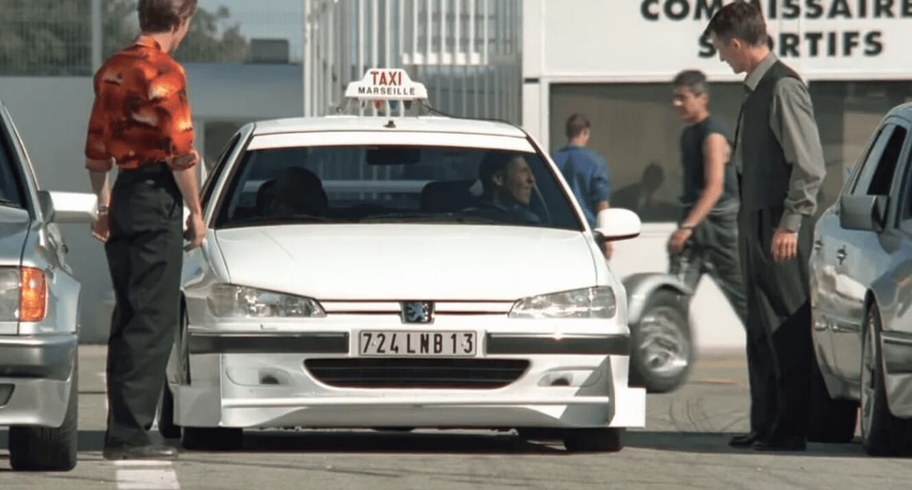 Пример рекламы Peugeot 406 в кинофраншизе «Такси»